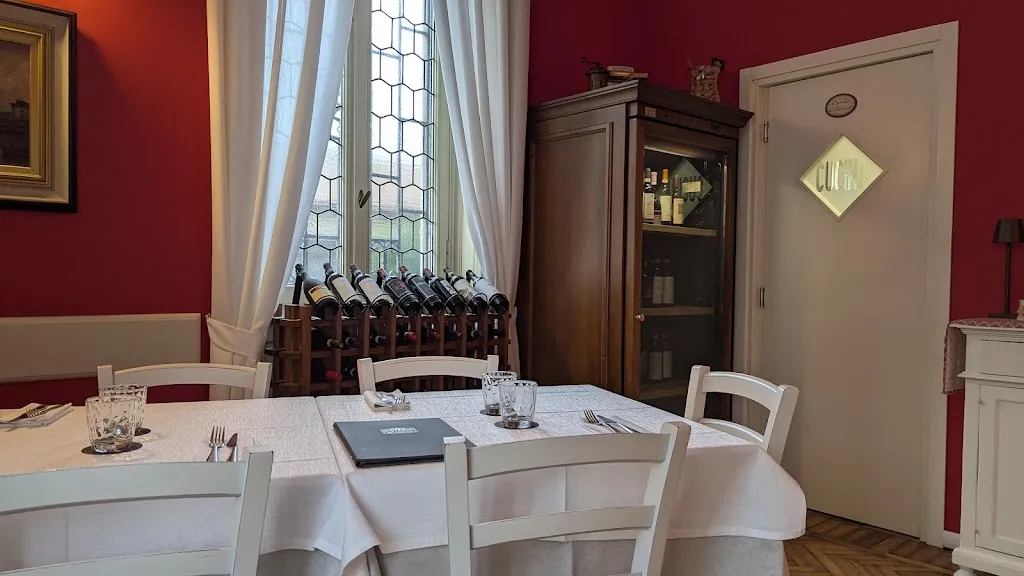 Osteria del Vinacciolo_Castano Primo_slider_image_1