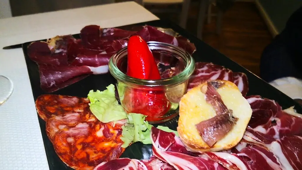 Osteria del Vinacciolo_Castano Primo_slider_image_2