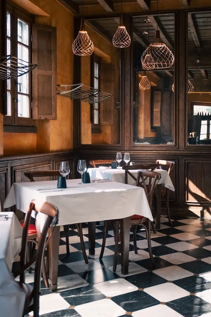 Gamba de Legn Bistrot restaurant in Castano Primo