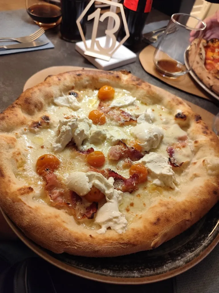 L’arte della Pizza_Castano Primo_slider_image_2