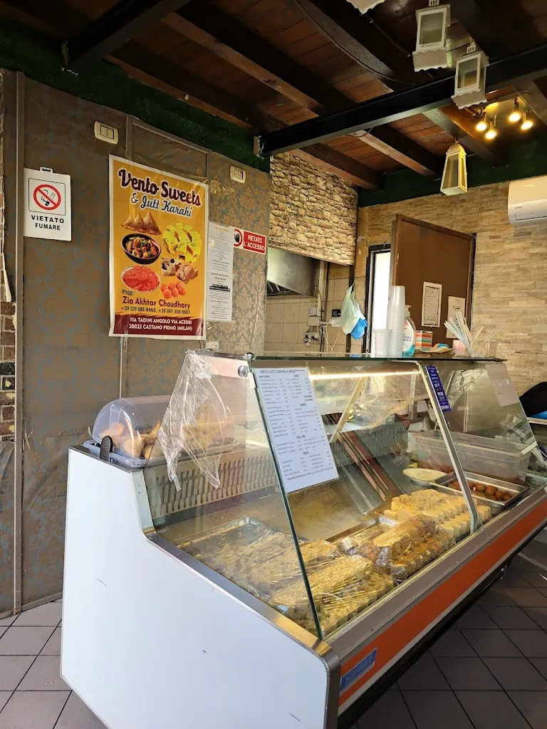 VENTO JUTT KARAHI AND GRILL restaurant in Castano Primo