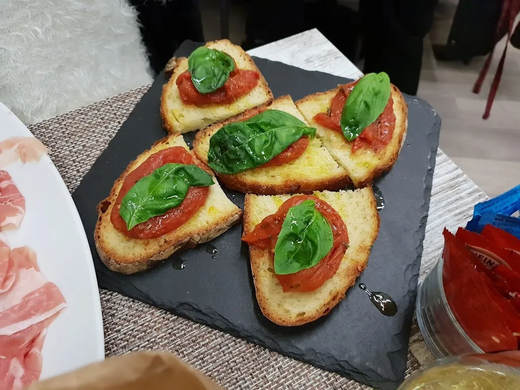 Menu_La Ruota* Pizzeria Ristorante_Castano Primo_image_9