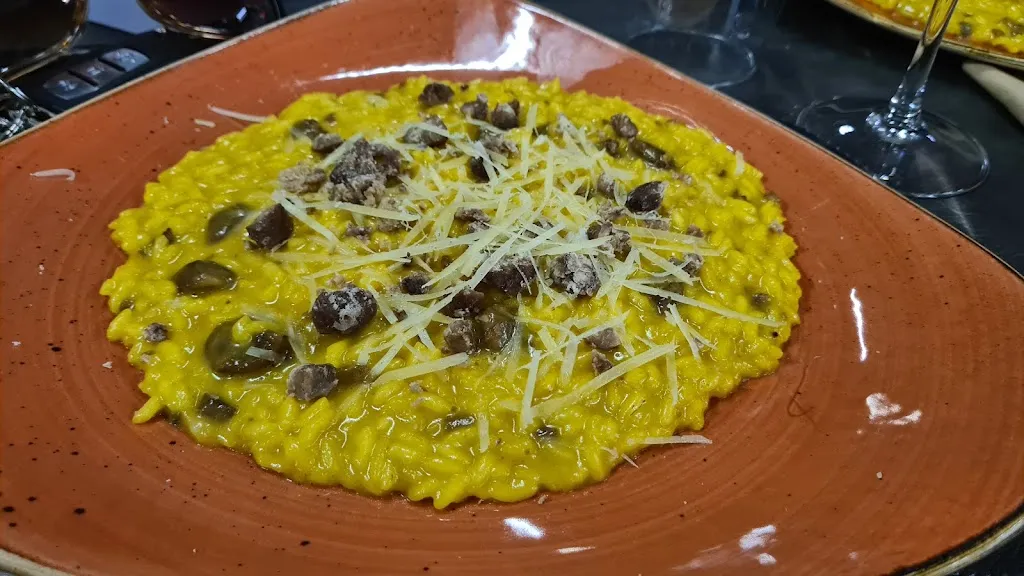 Shlomit Shtorch_La Ruota* Pizzeria Ristorante_Castano Primo_review