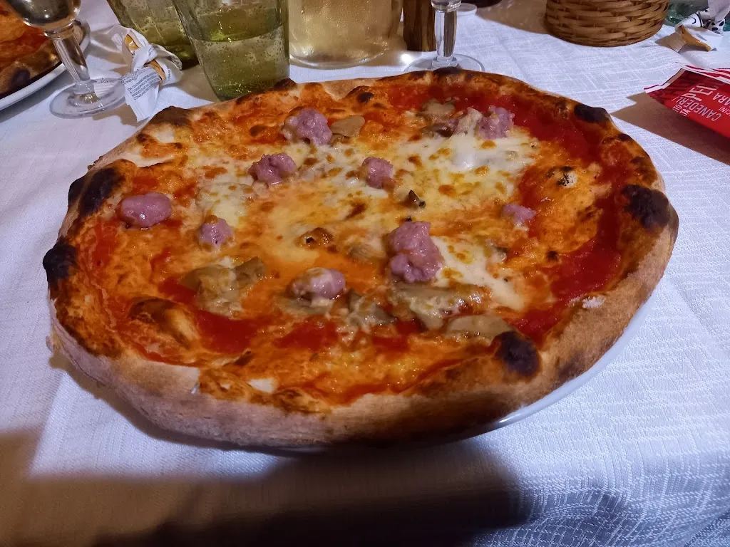 Menu_Pizzeria Ristorante Mediterraneo_Castano Primo_image_3