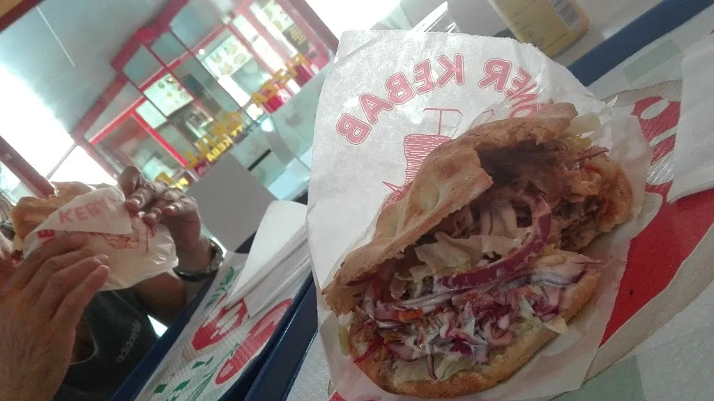 AB PRESS 2000_Turkish Kebap -pizza Grill - Bar_Castano Primo_review