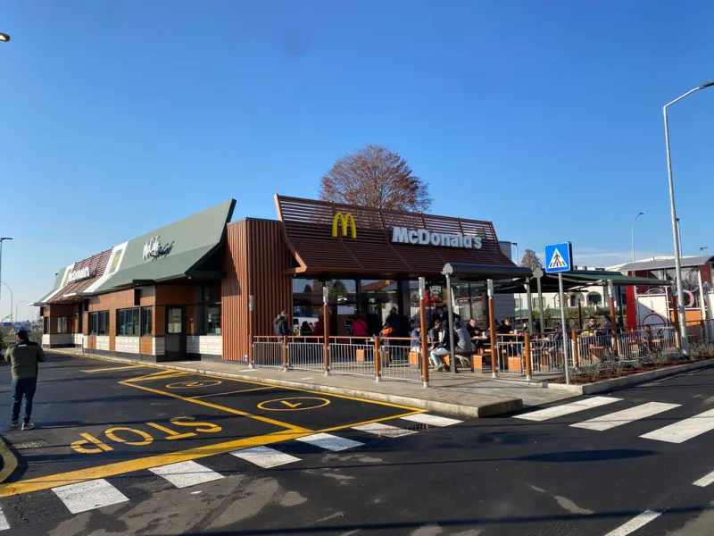 McDonald's Castano Primo_Castano Primo_slider_image_1