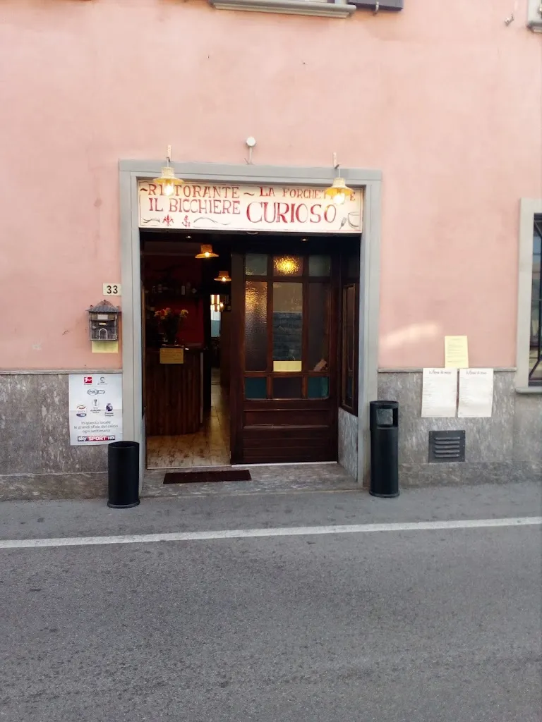 LA FORCHETTA E IL BICCHIERE CURIOSO restaurant in Castel Rozzone