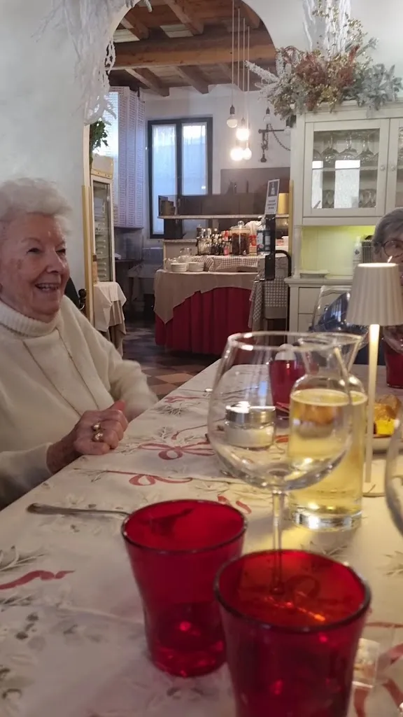 Trattoria Vecchio Borgo_Castelbelforte_slider_image_2