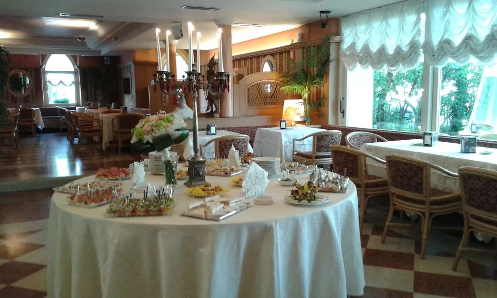 Ristorante Villa Europa_Castel Goffredo_slider_image_1
