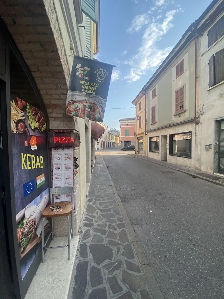 Florian Knabenschuh_PIZZA ITALIANA E KEBAB MP_Castel Goffredo_review