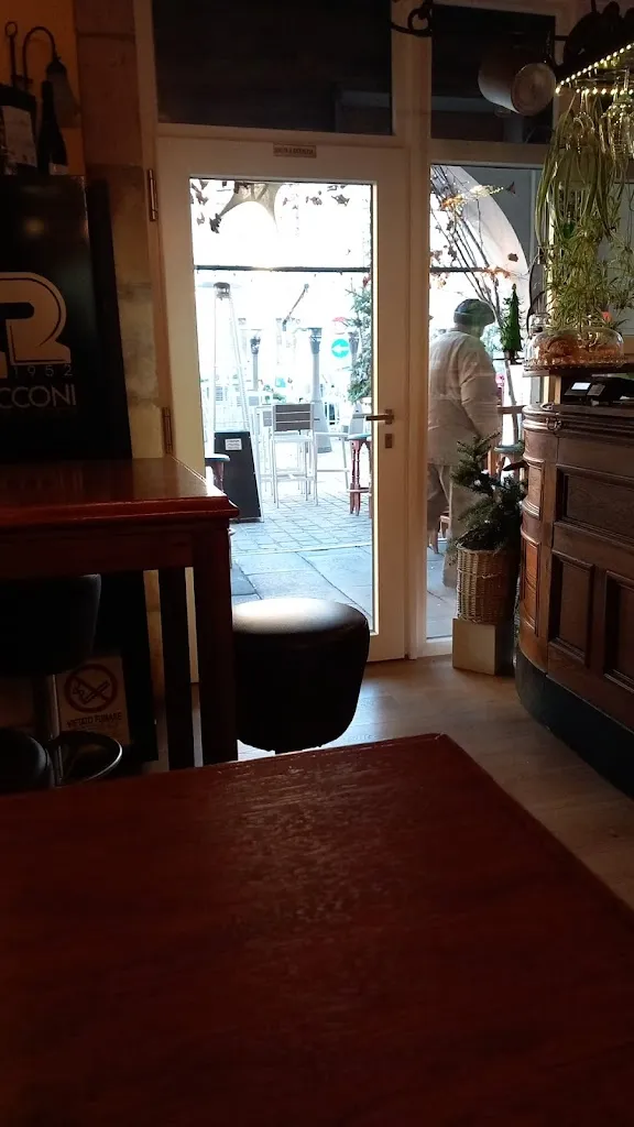 Roberto Mantova_Galway Irish Pub_Castel Goffredo_review