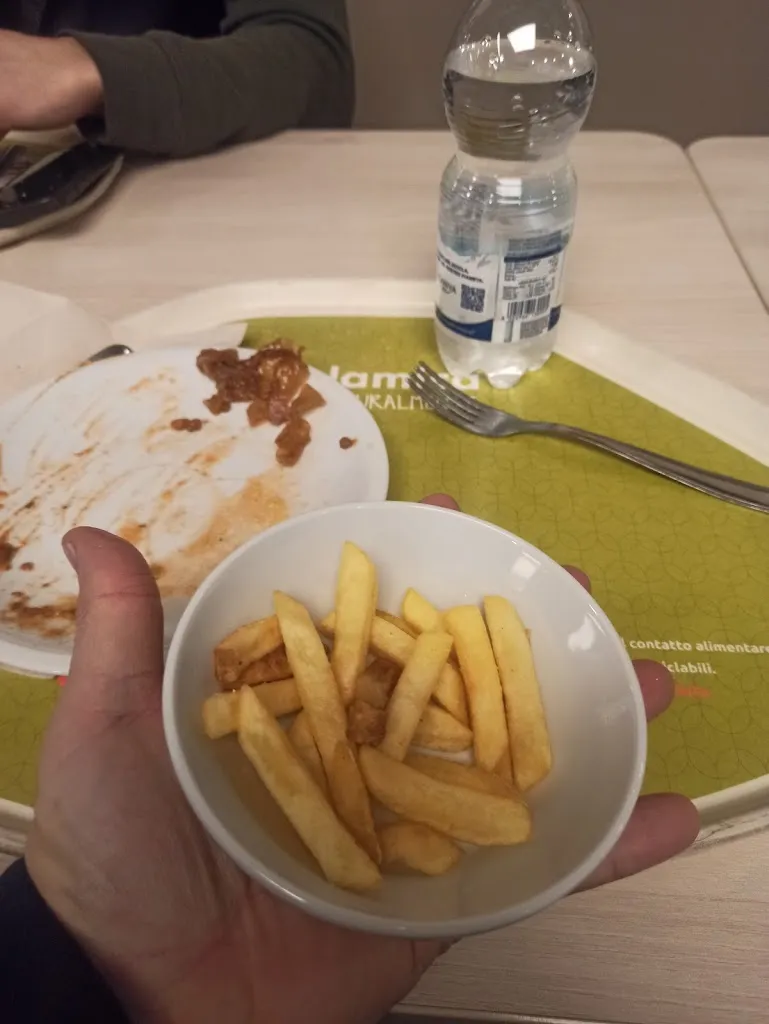 Luigi Tiziano_Centro cottura Camst Group_Castel Mella_review