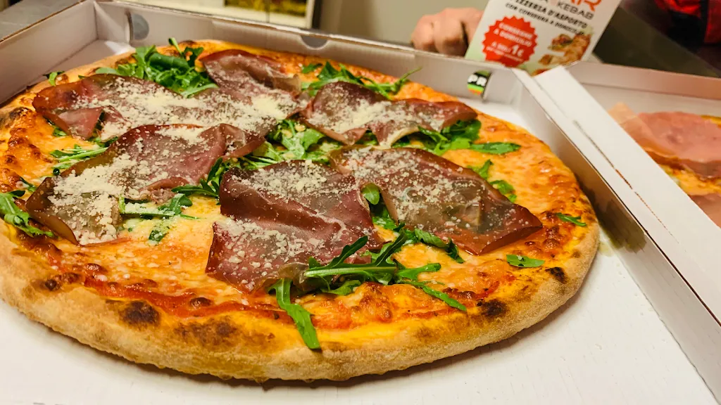 Star Pizza Kebab_Castel Mella_slider_image_2