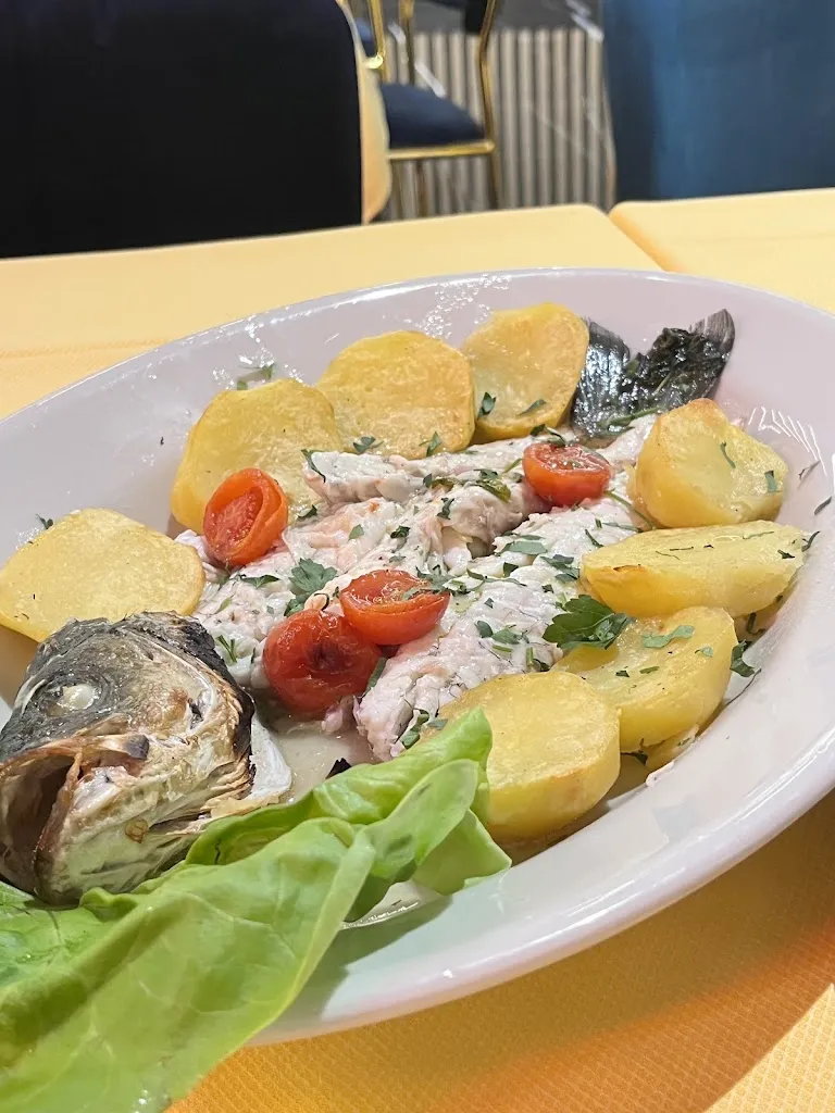 jieni liu_Sole - Ristorante e pizzeria_Castel Mella_review