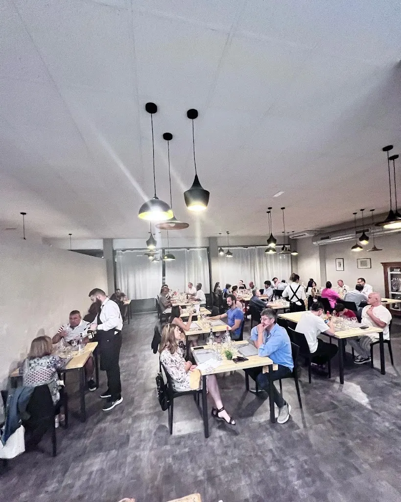 In the right place restaurant in Castelli Calepio