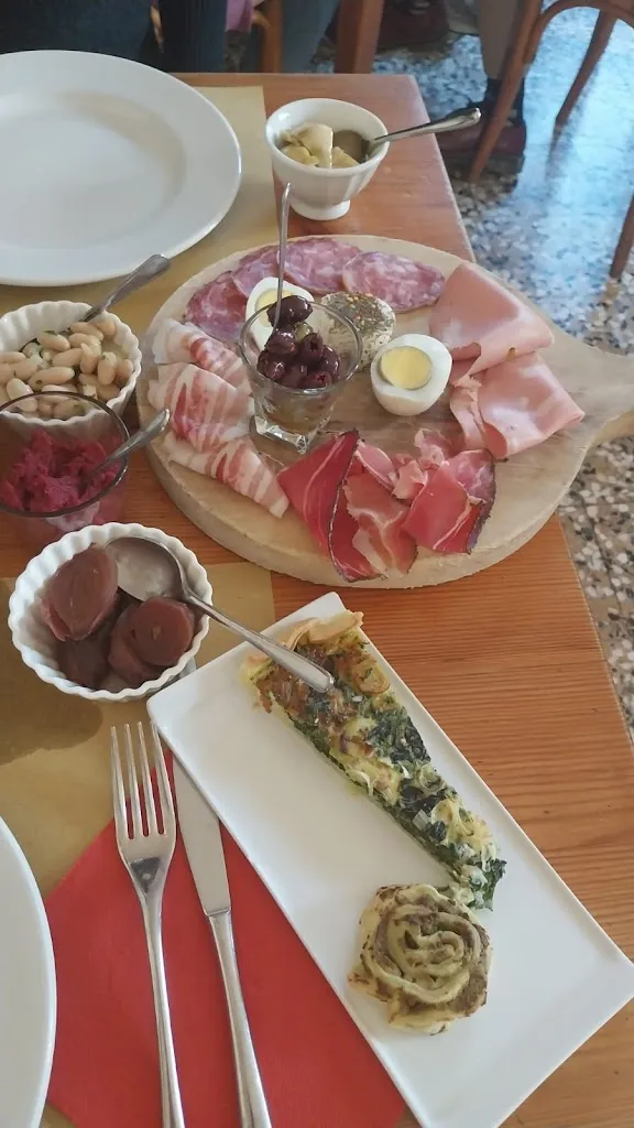 Karen Millen_Ristorante Verderamo_Castello Cabiaglio_review