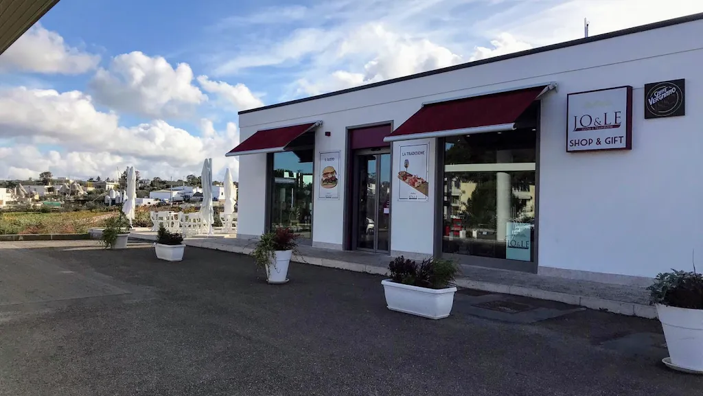 Jo&le_Alberobello_slider_image_1