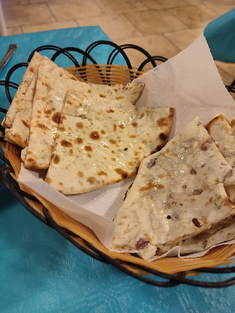 Asiah Pinardi_Ristorante indiano Risto Haweli_Castellucchio_review