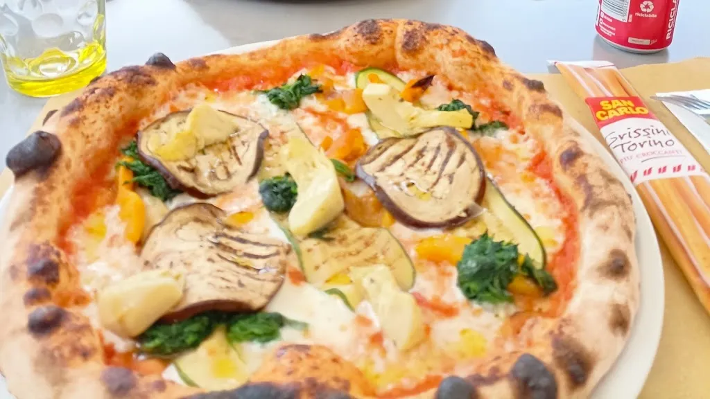 Claudia Sorly_Pizzeria Da Checco_Castellucchio_review