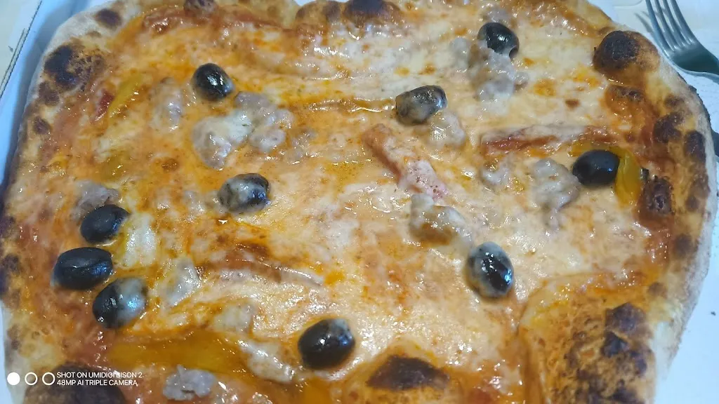 Antonella Corradi_Pizzeria Da Checco_Castellucchio_review