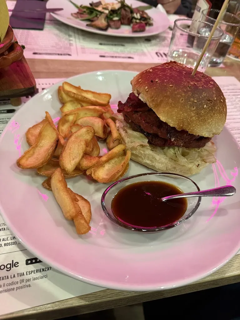 Kendall Folds_Republic 19_Alberobello_review