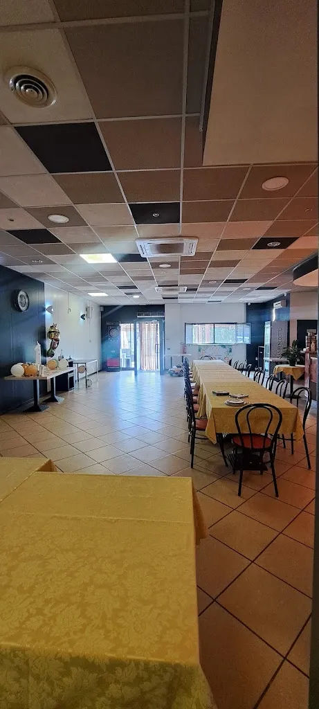 Fennec Bar & Tavola calda restaurant in Castelleone