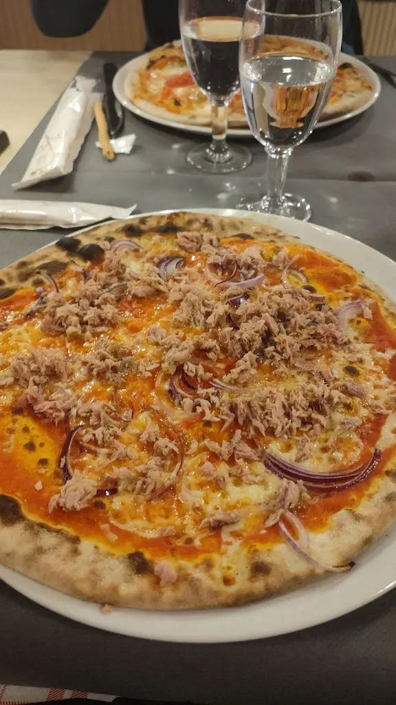 Pizzeria da Mario_Castelleone_slider_image_2