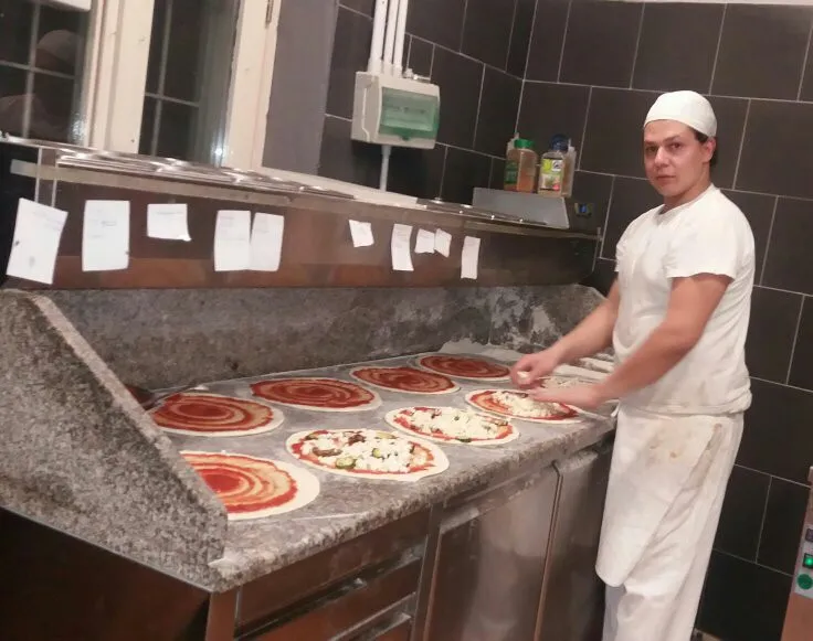 Pizzeria da Mario_Castelleone_slider_image_3