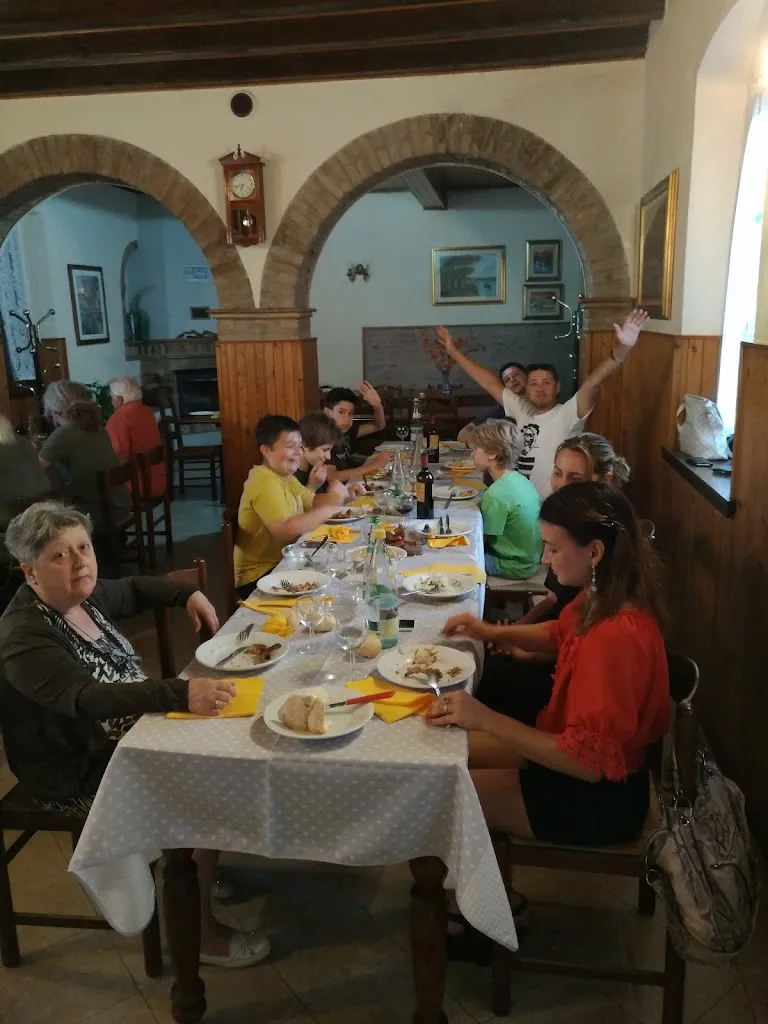 Trattoria Bar Pellegra restaurant in Castelleone