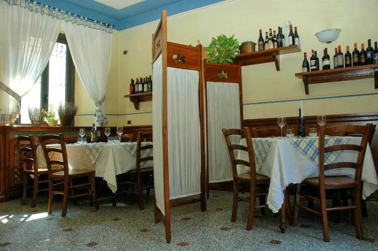 Bar Trattoria del Pozzo restaurant in Castelseprio