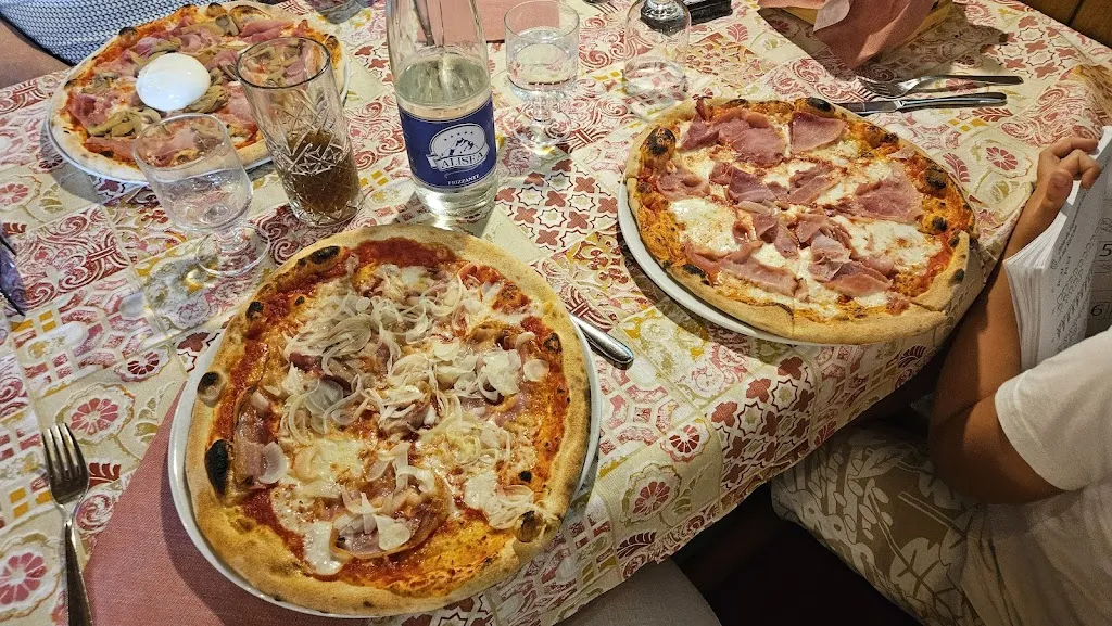 Bar Trattoria Da Gennaro_Castelveccana_slider_image_3