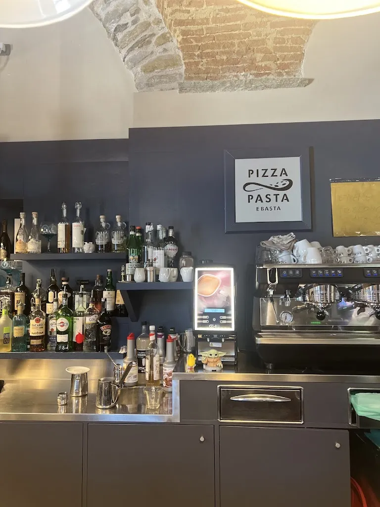 Veronica Azzi_Pizza pasta e basta _Castelveccana_review