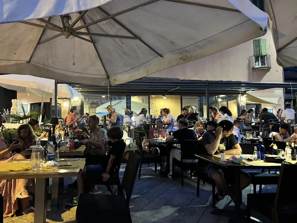 Pizza pasta e basta _Castelveccana_slider_image_3