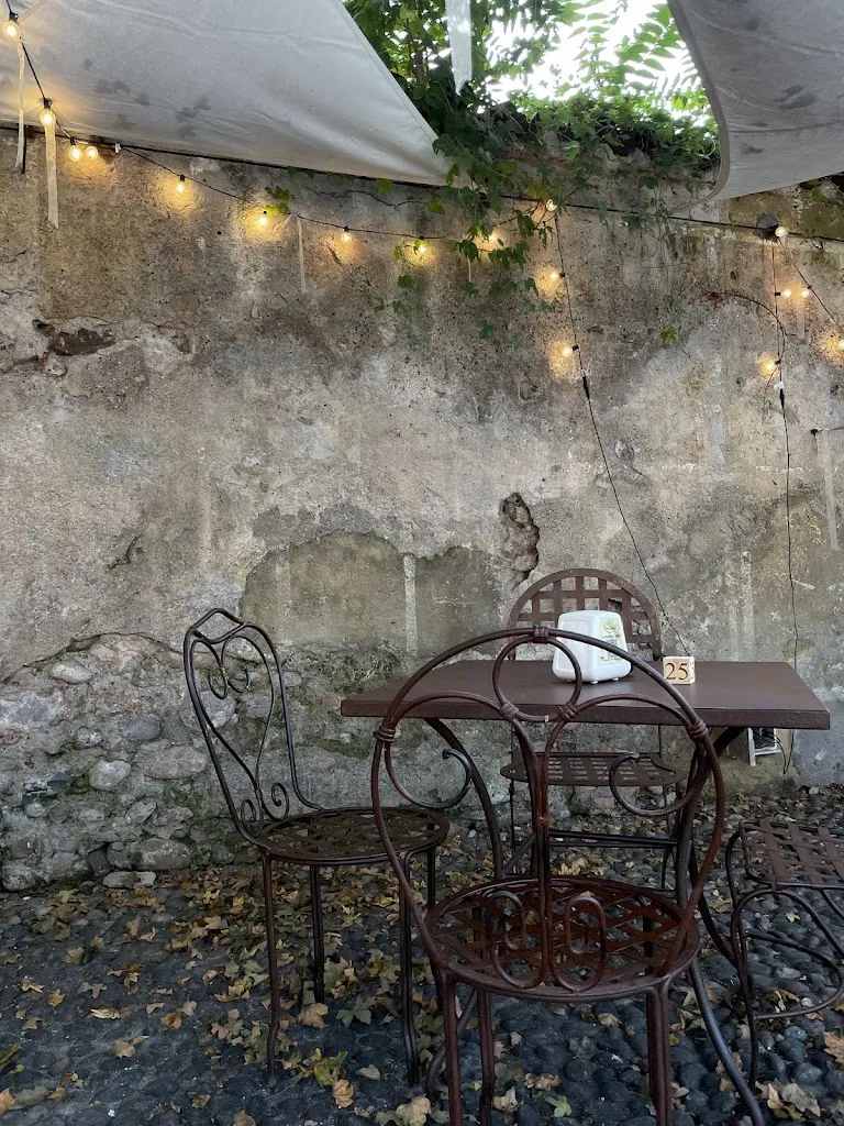 Anna Magmel_Caffè del Borgo Castiglione Olona _Castiglione Olona_review