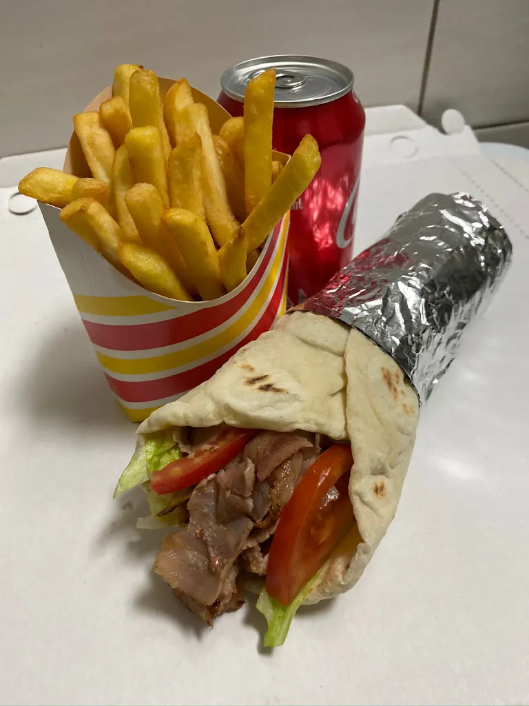 Istanbul Castiglione Kebap Pizza Bar_Castiglione Olona_slider_image_2