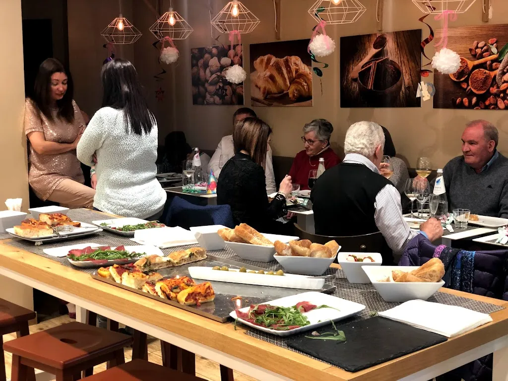 Panificio Pagnoncelli restaurant in Castiglione Olona