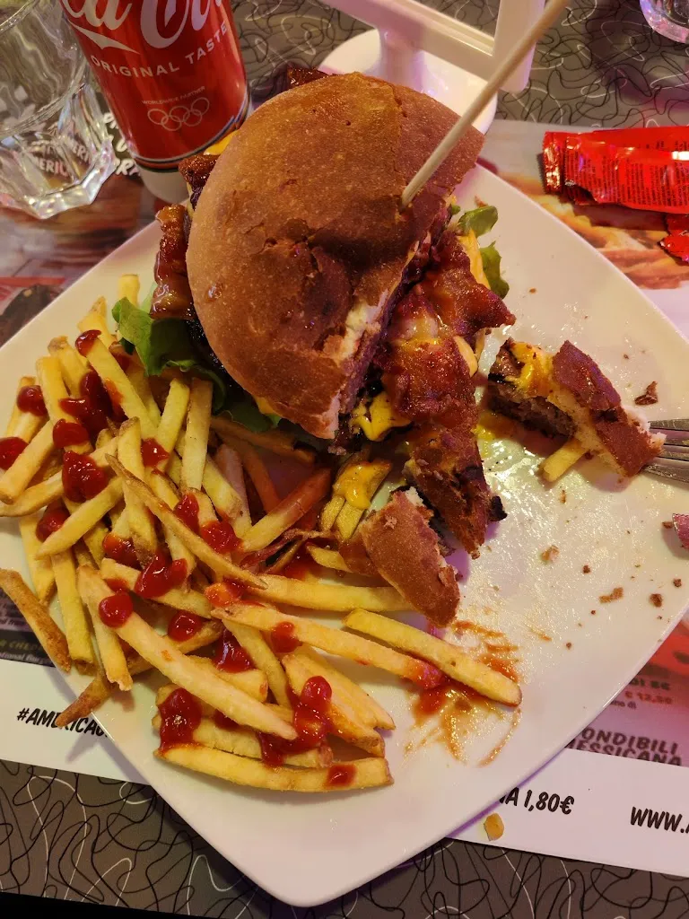 Dejvid Paladin_America Graffiti - Castenedolo_Castenedolo_review