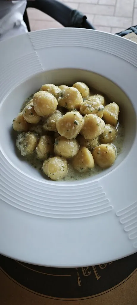 Ivan Spyro1340_AGRITURISMO BORGO DI SOPRA - Az. Agr. Vini Corani_Castenedolo_review