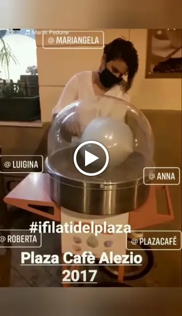 Plaza café restaurant_Alezio_slider_image_2