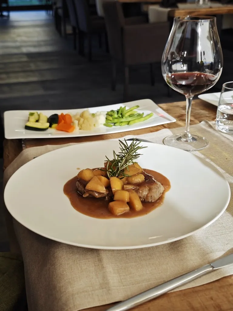 Ristorante Pizzeria La Tavernetta_Castione Andevenno_slider_image_3