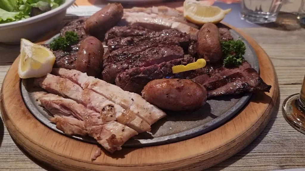 ROADHOUSE RESTAURANT SONDRIO_Castione Andevenno_slider_image_2