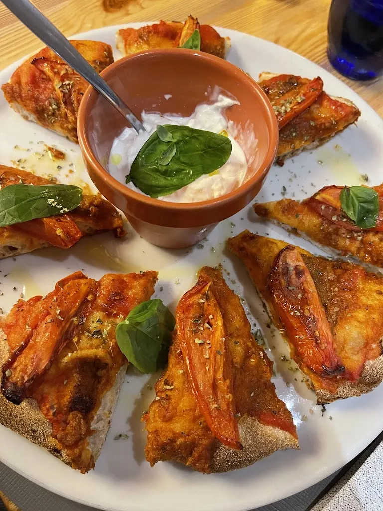 Yasmin_La Lanterna_Castione della Presolana_review