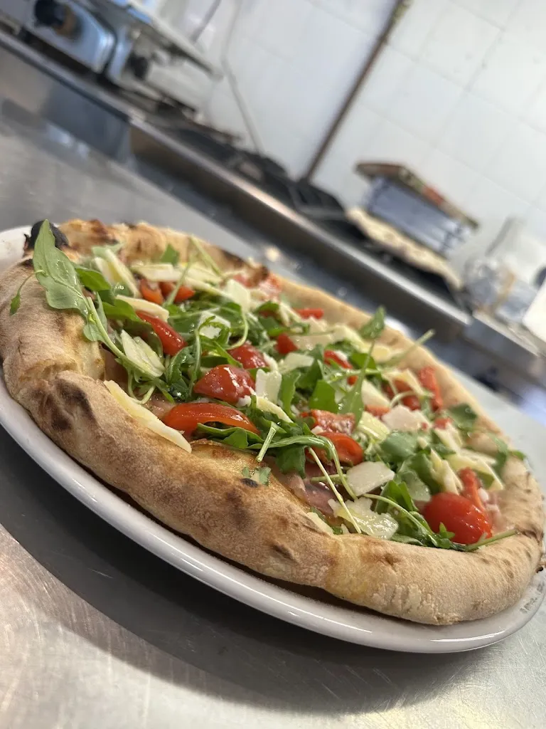 Luca Cardone_CLUBS - Mangia - Bevi - festa. Ripeti._Castiglione delle Stiviere_review