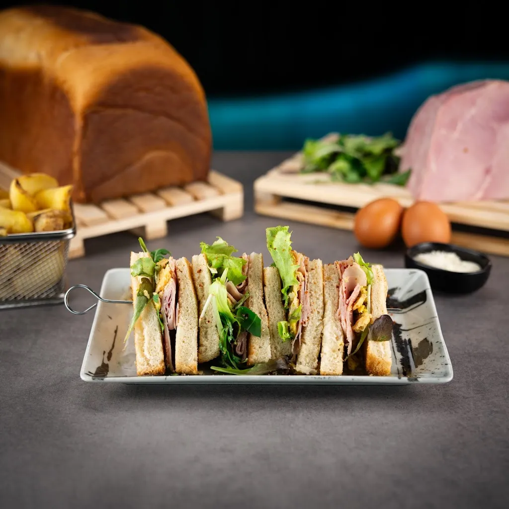 CLUBS - Mangia - Bevi - festa. Ripeti. restaurant in Castiglione delle Stiviere