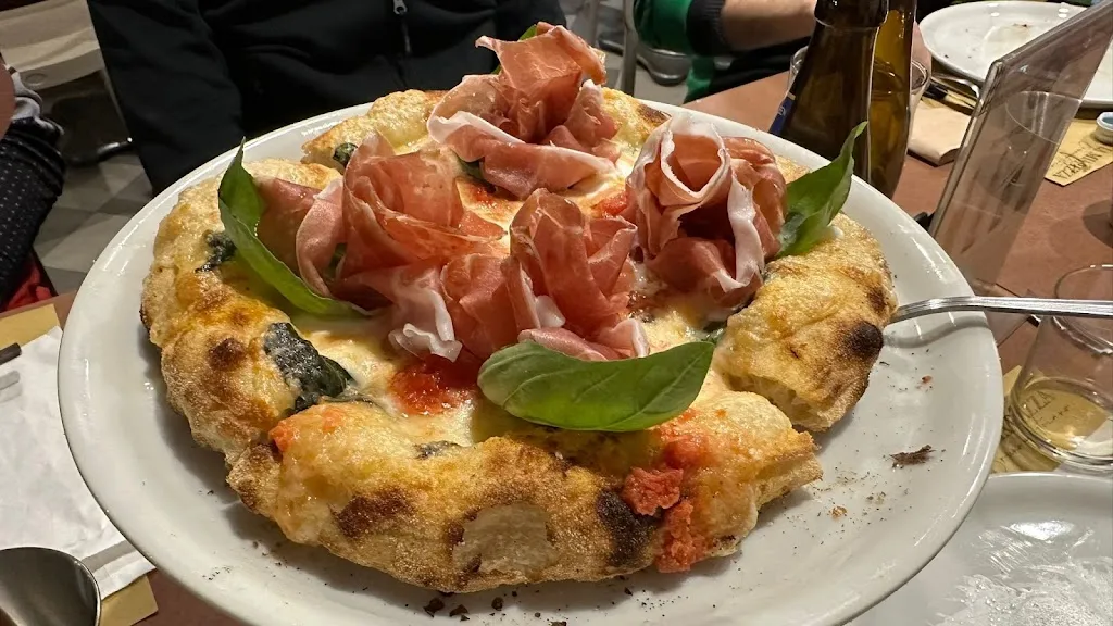 Alessandro Castrucci_Pizzeria La Spagnola dal 1976_Castiglione delle Stiviere_review