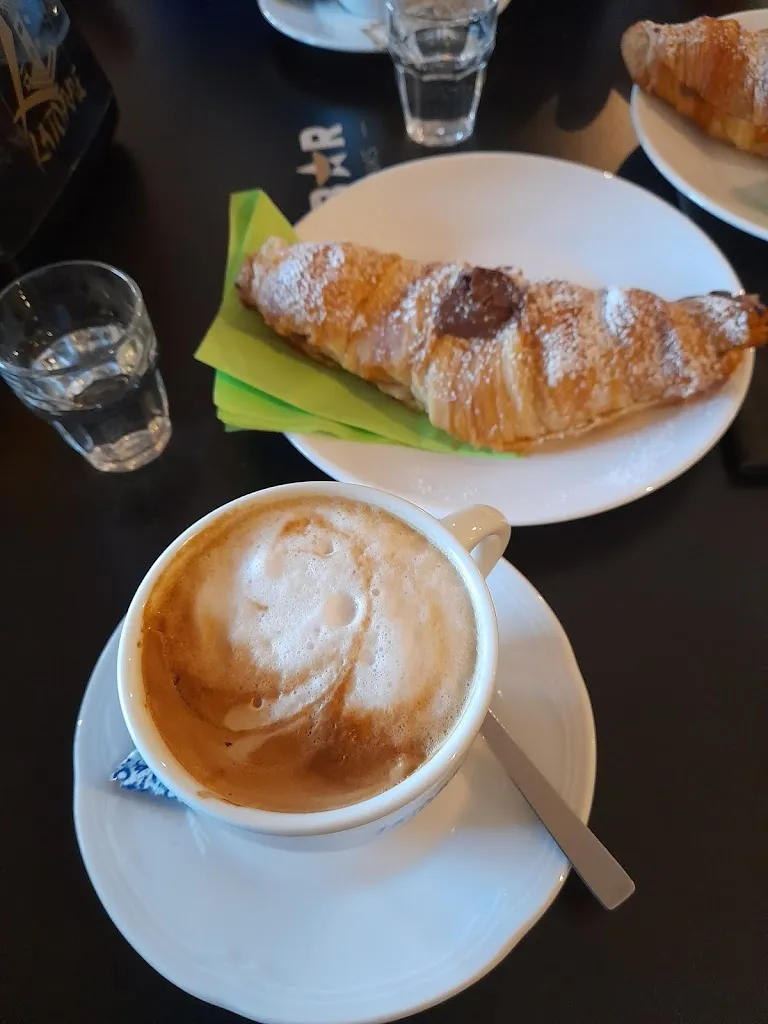 Irene Storti_THE BAR by Stars_Castiglione delle Stiviere_recensione