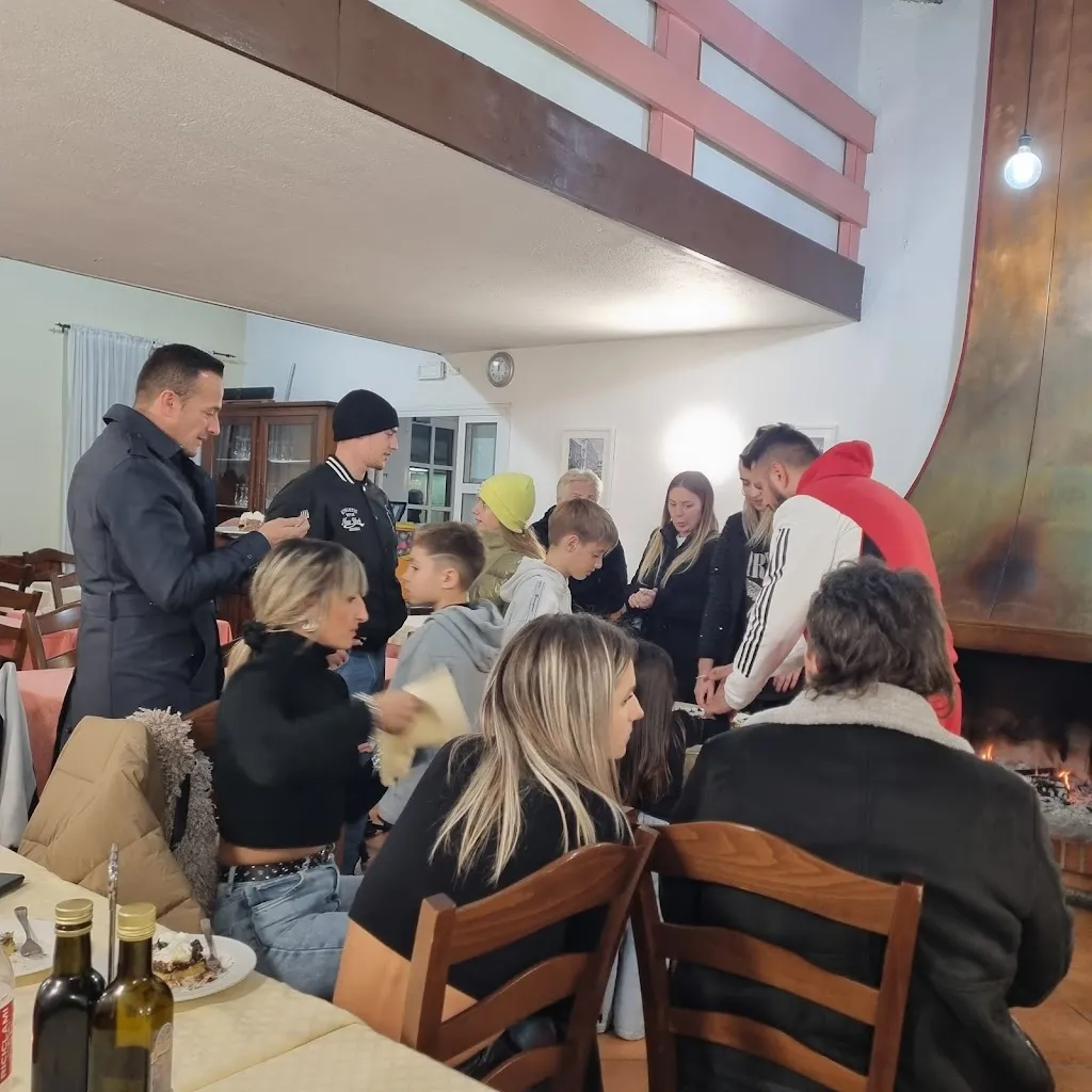 Mike Manaila_Ristorante Pizzeria Ca' Bianca_Castiraga Vidardo_review