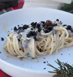 Ristorante Pizzeria Ca' Bianca_Castiraga Vidardo_slider_image_2