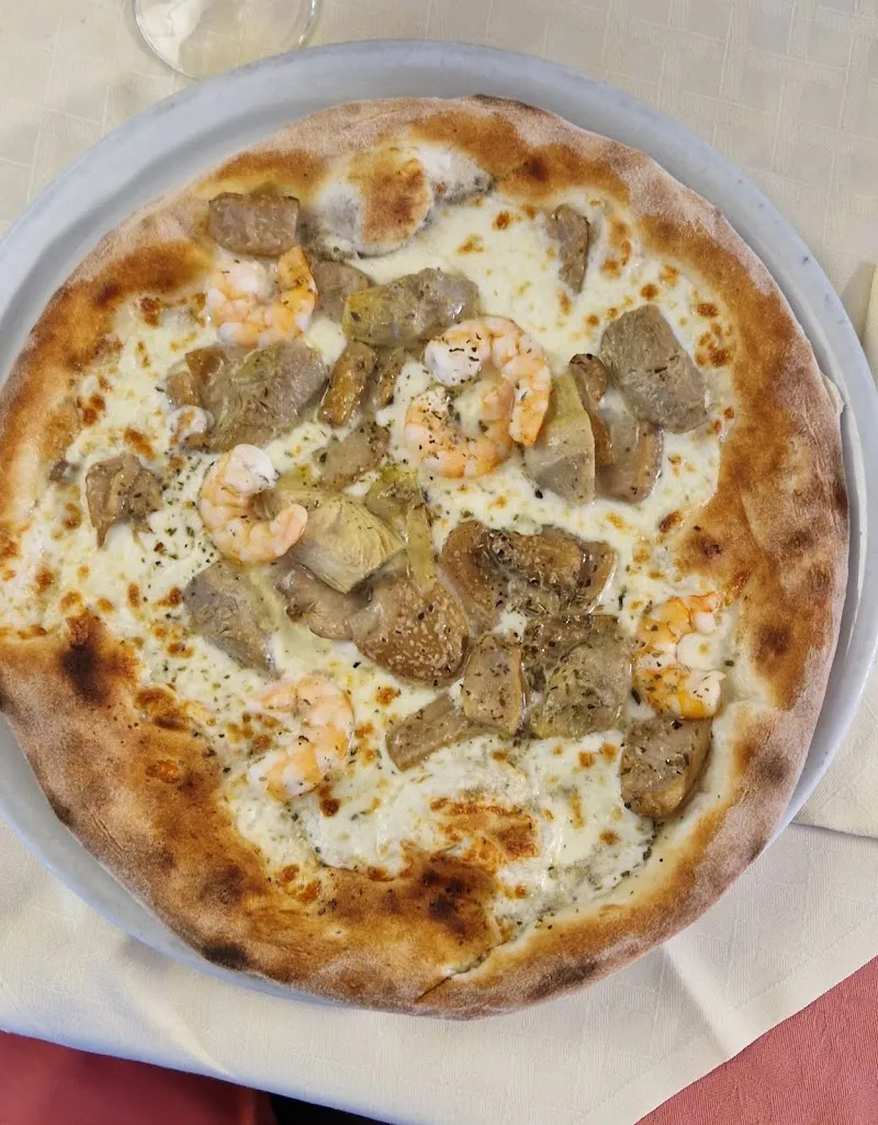 Ristorante Pizzeria Ca' Bianca_Castiraga Vidardo_slider_image_3