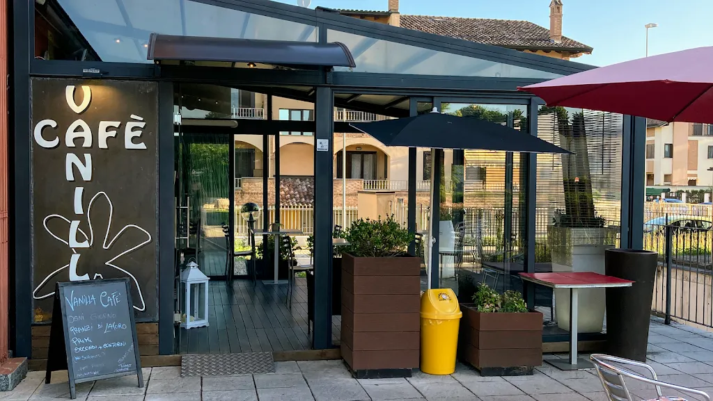 Vanilla Cafè restaurant in Castiraga Vidardo